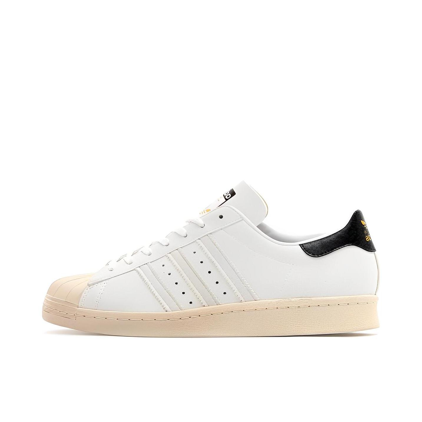 推荐商品：adidas Superstar 80s 板鞋 贝壳头复古防滑耐磨防水减震运动 米白色/黑色