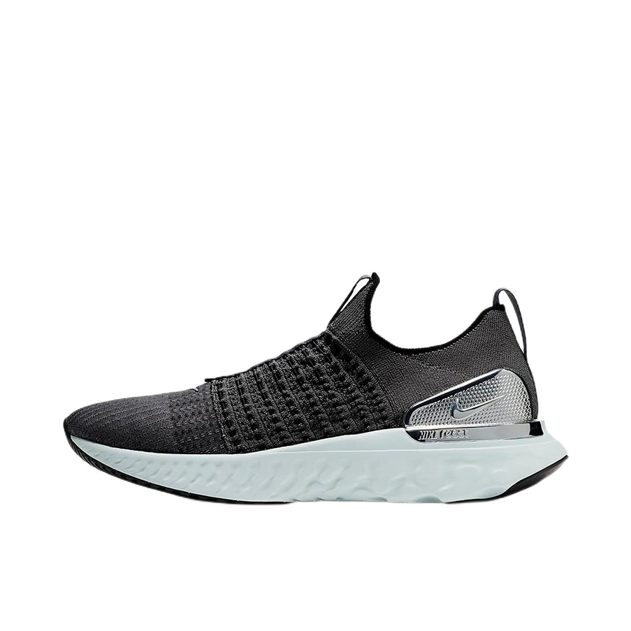 推荐商品：Nike React Phantom Run Flyknit 2 跑鞋 轻便透气耐磨防滑减震休闲舒适泡棉织物回弹编织 灰色银尾