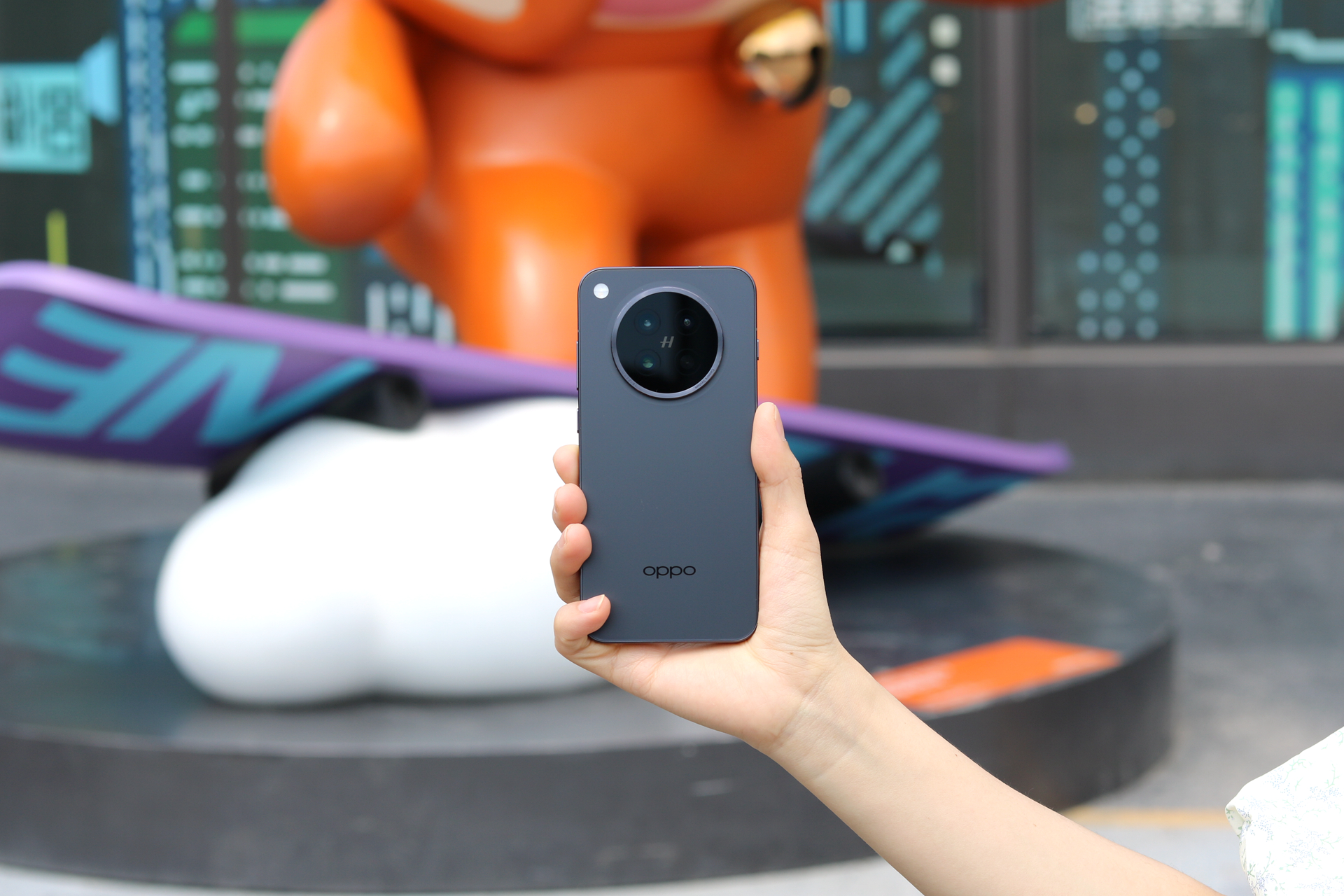 扔掉用了3年的荣耀手机，入手OPPO Find X8s，说一下上手使用感受