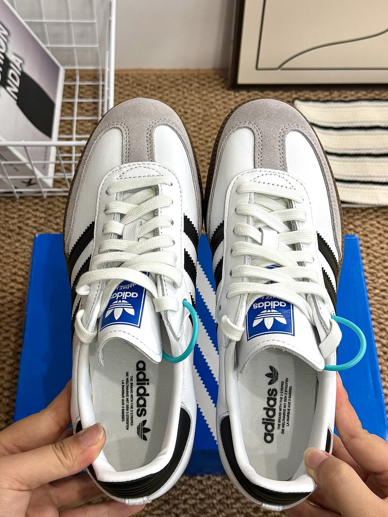 Adidas鞋子好穿到钱包告急 打工人搭万物必备款