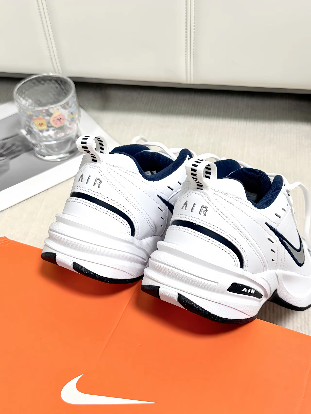 Nike蓝白复古老爹鞋：意外成为我的通勤主力