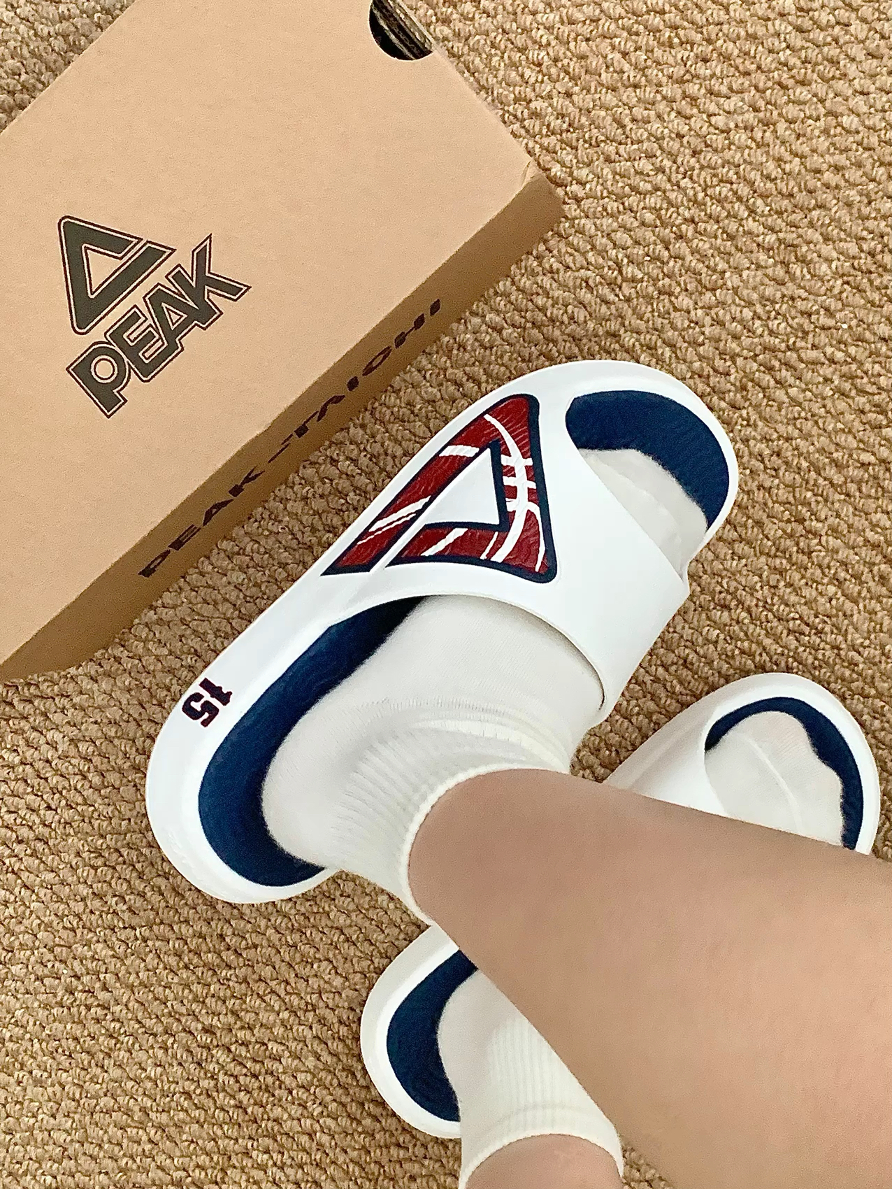 灌篮高手同款拖鞋开箱 上脚舒适软乎体验