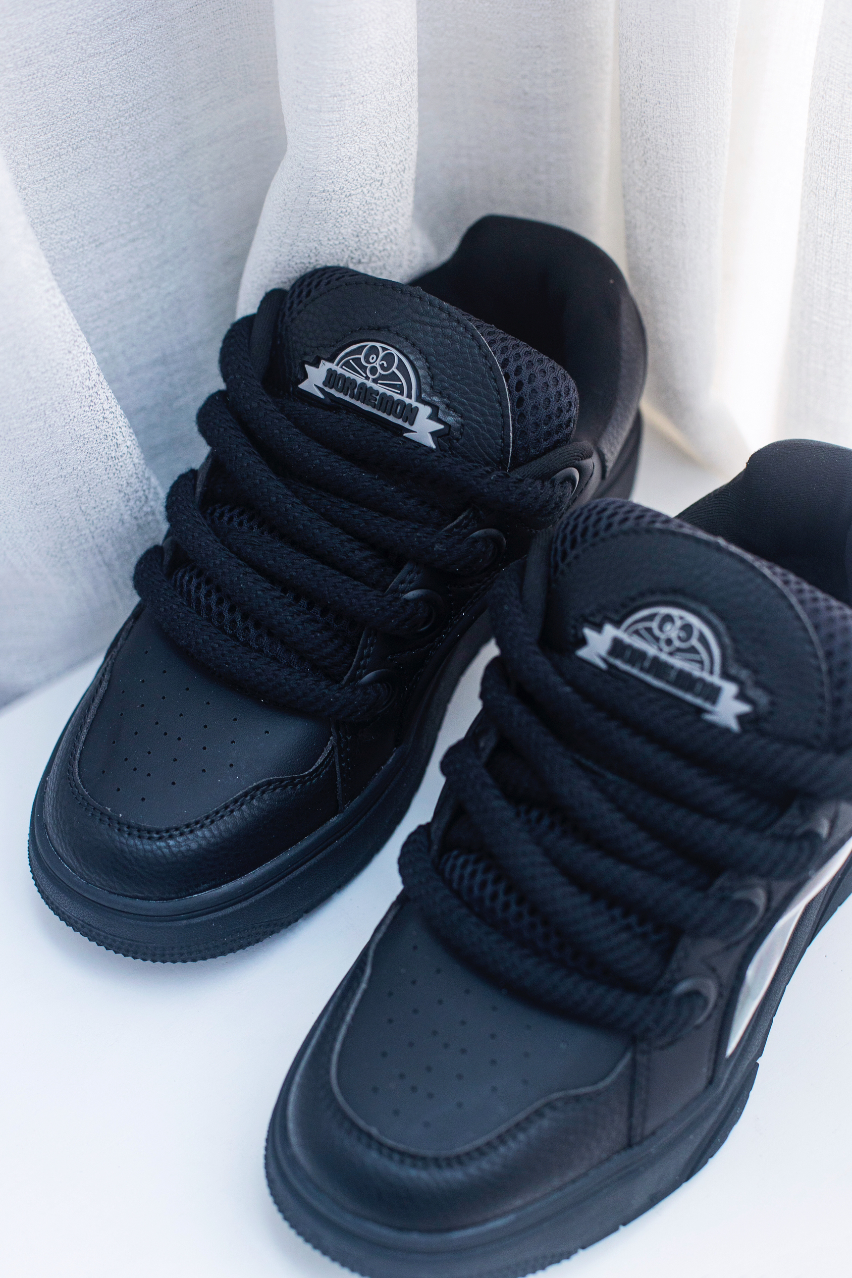 吹爆这双国货鞋｜哆啦A梦也可以很帅