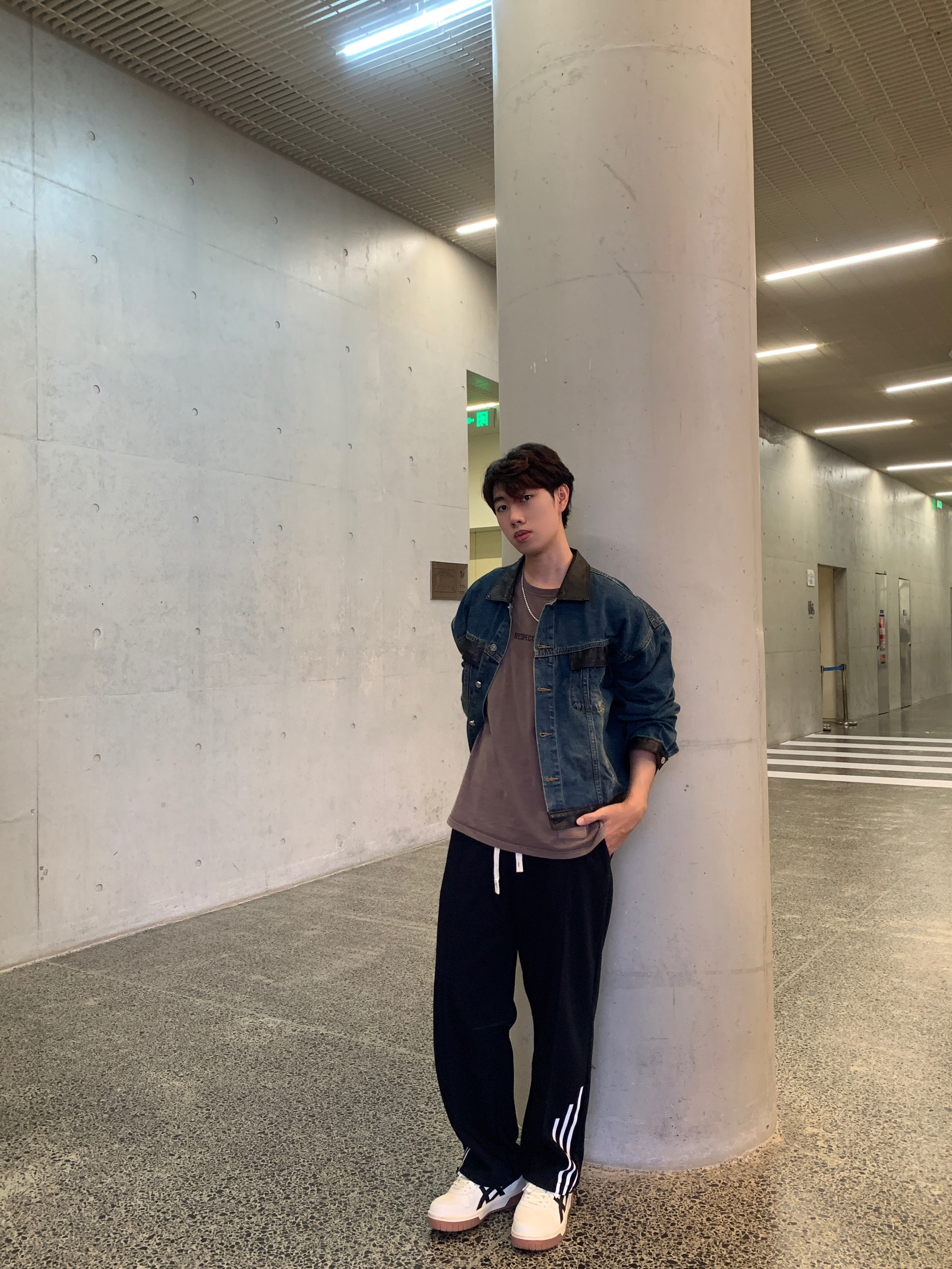 🤠OOTD｜今日cos牛仔很忙