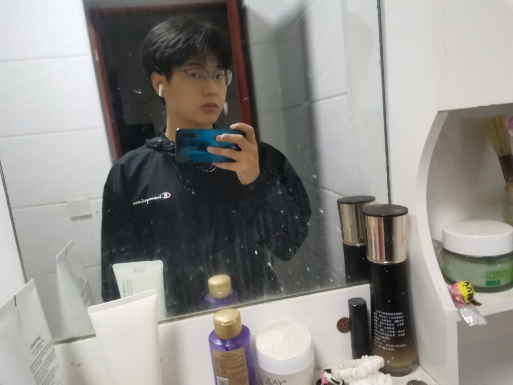 冠军冲锋衣