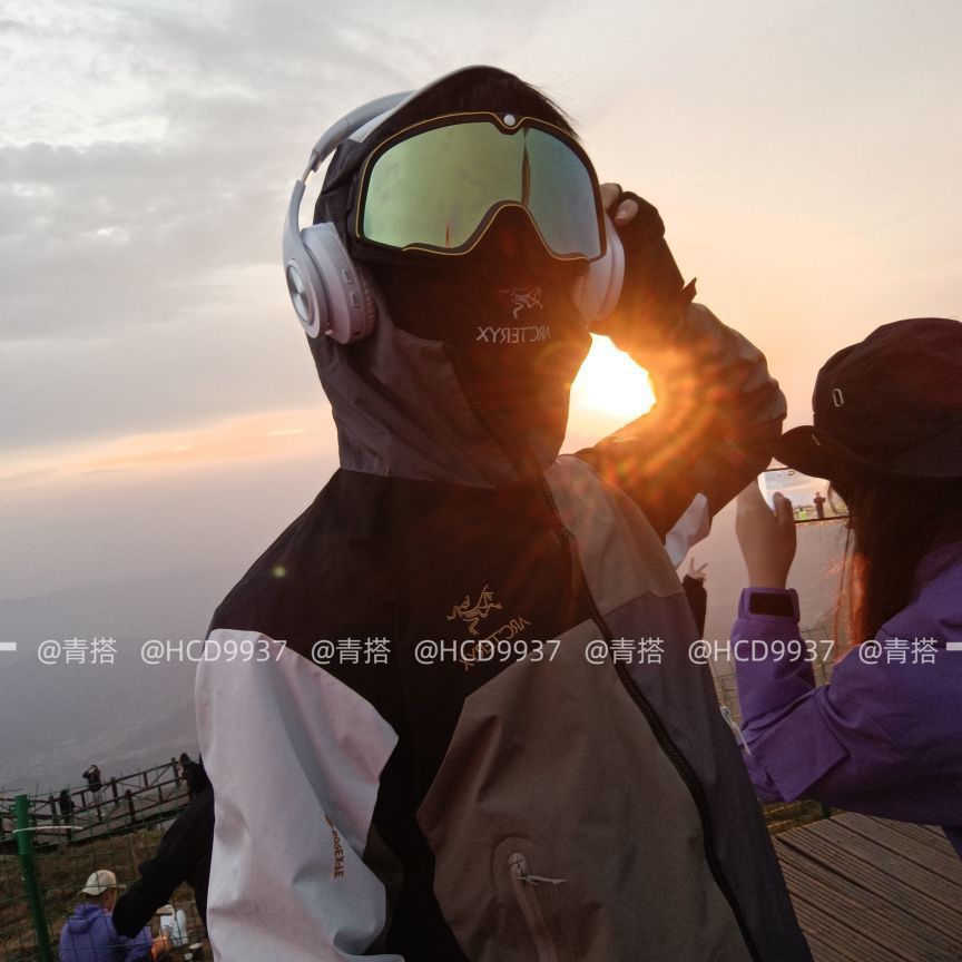 始祖鸟BEAMS联名款穿起来太好看啦！武功山之行圆满结束！