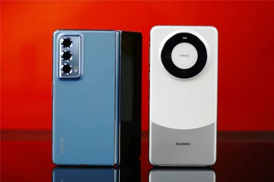 师徒再聚首,华为Mate 60 Pro与荣耀Magic Vs2一起用,体验谁更强?
