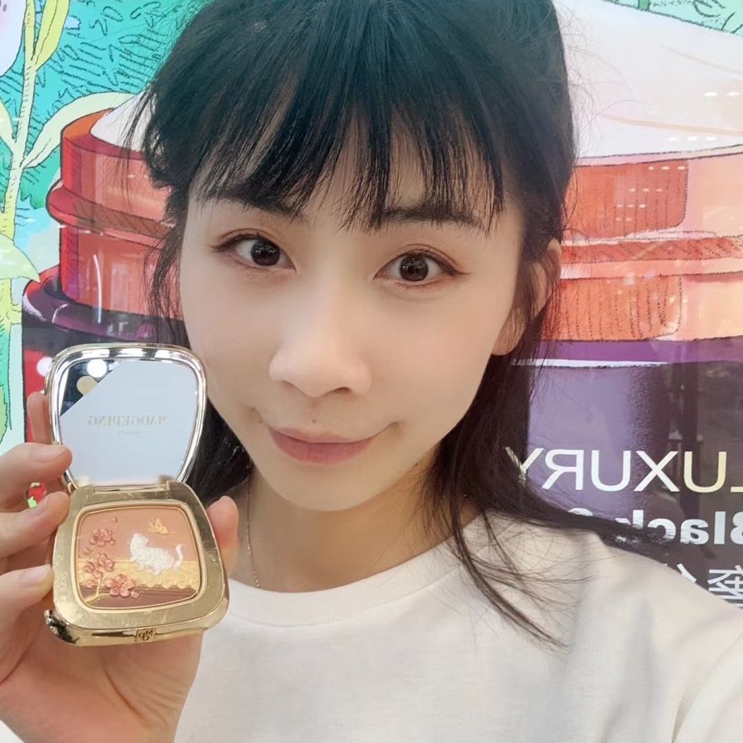 猫猫和彩妆梦幻联动❗️超仙配色太爱了🤩