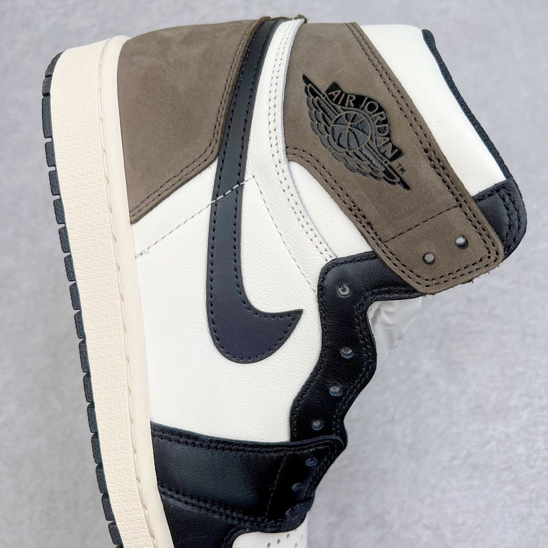 AJ1 Retro High 黑摩卡