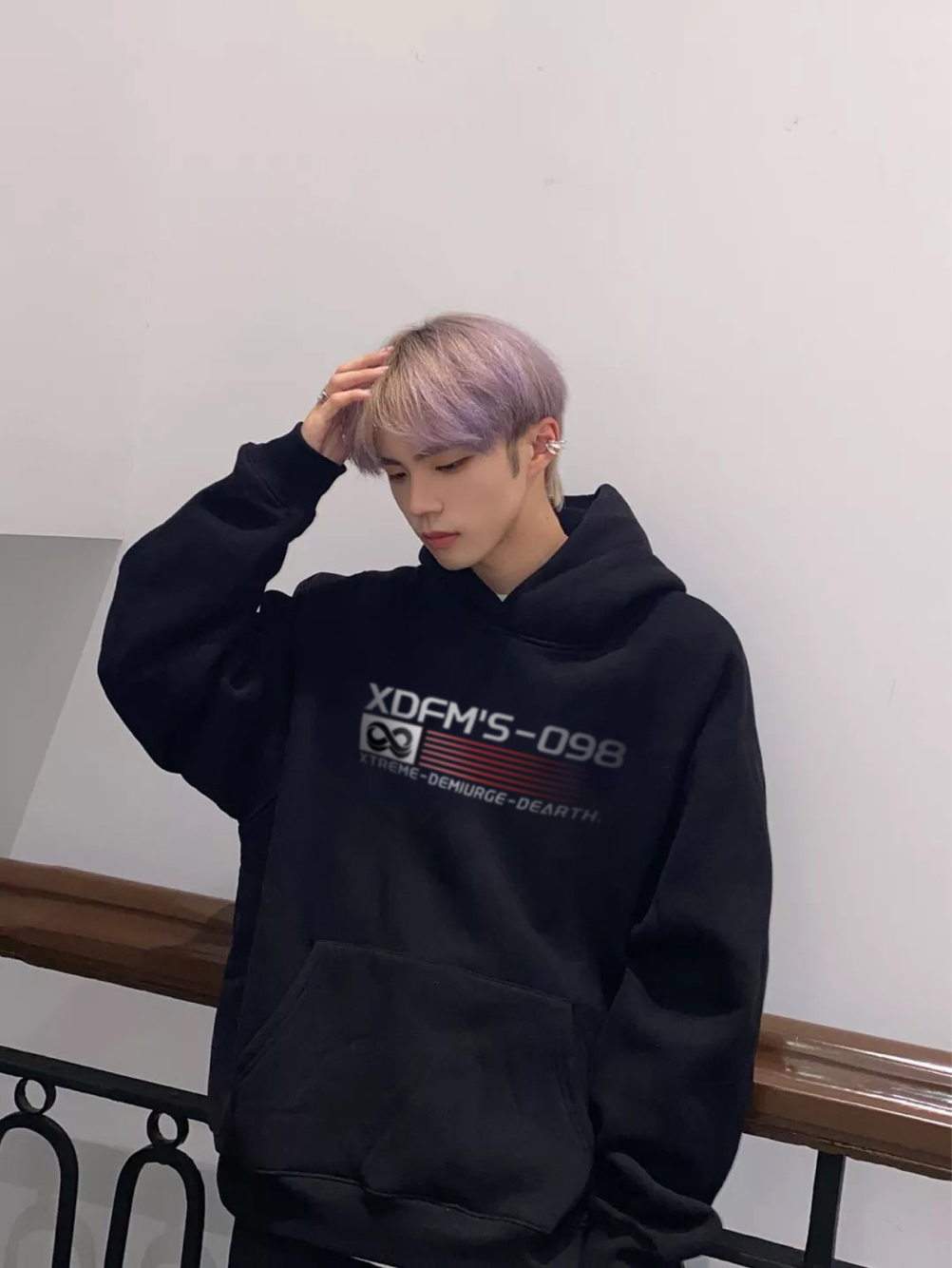 XDFM国潮套头重磅连帽长袖卫衣艺术F简约字母渐变图案印花美式休闲帽衫男女上衣秋冬季