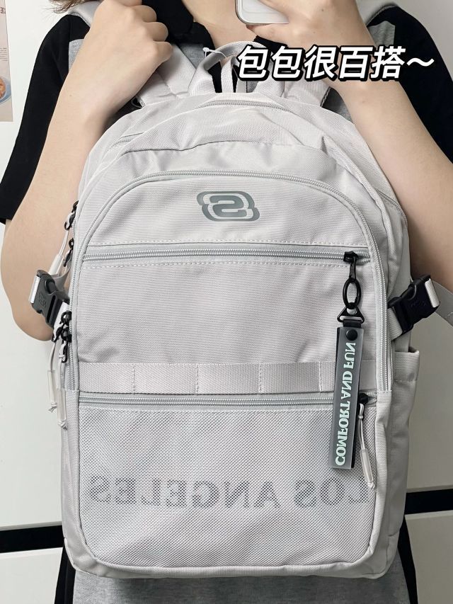 超级百搭的双肩包