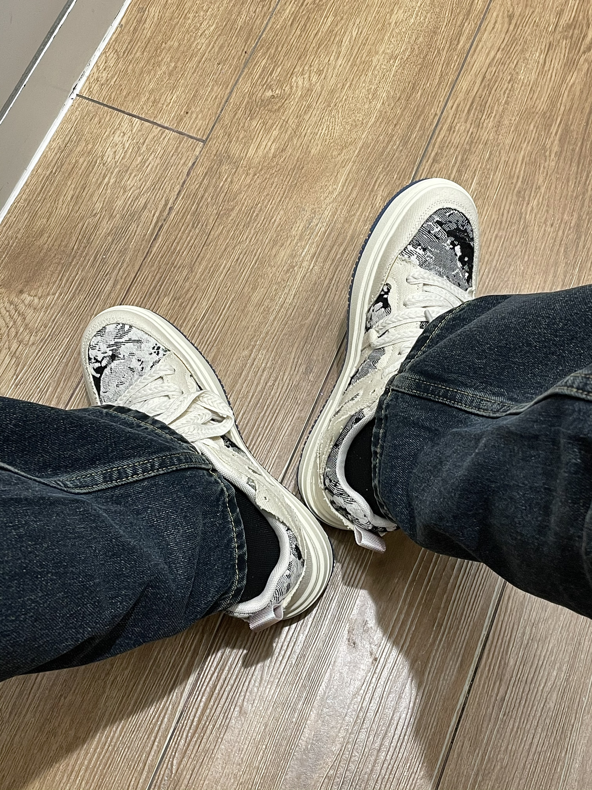 一见钟情的牛仔拼接板鞋‼️酷酷的福音诶🕶️