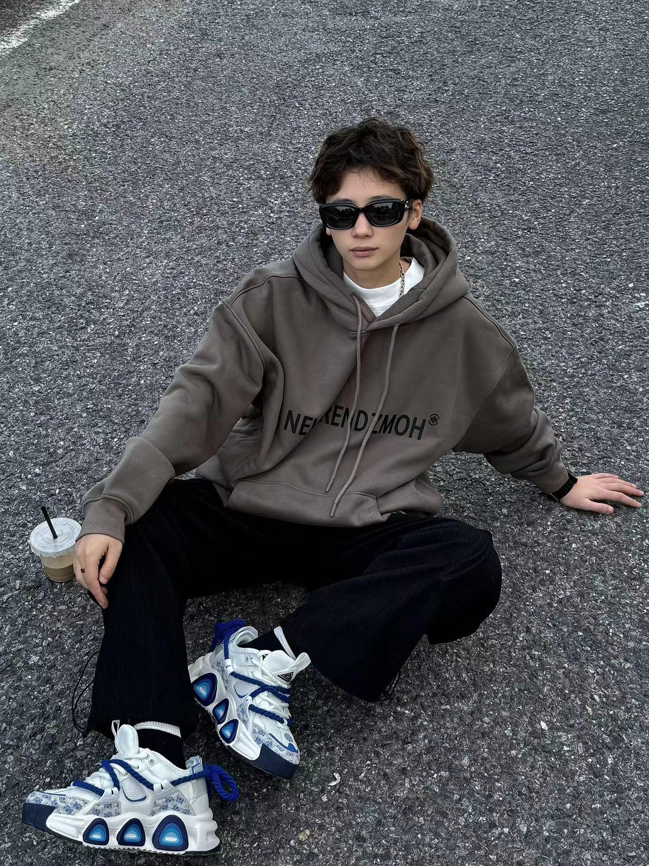 秋天当然要穿帽衫啦