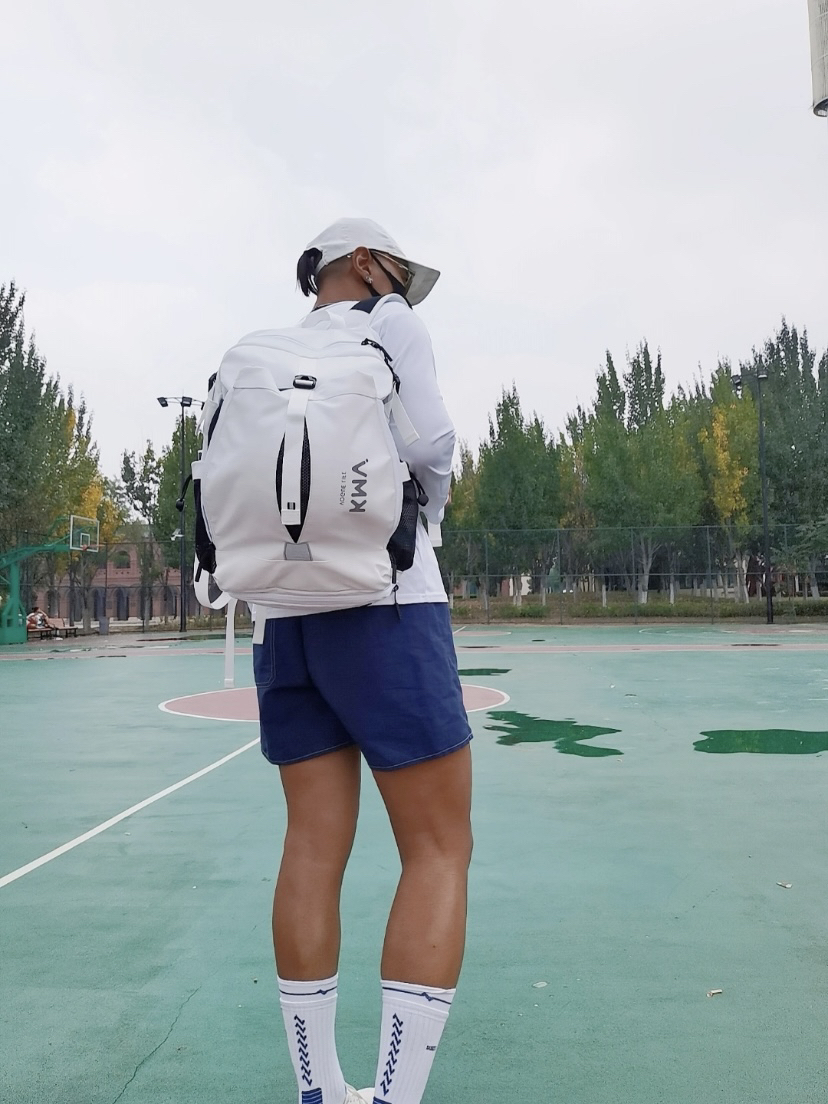 你得这样装进🎒才叫酷 ！！