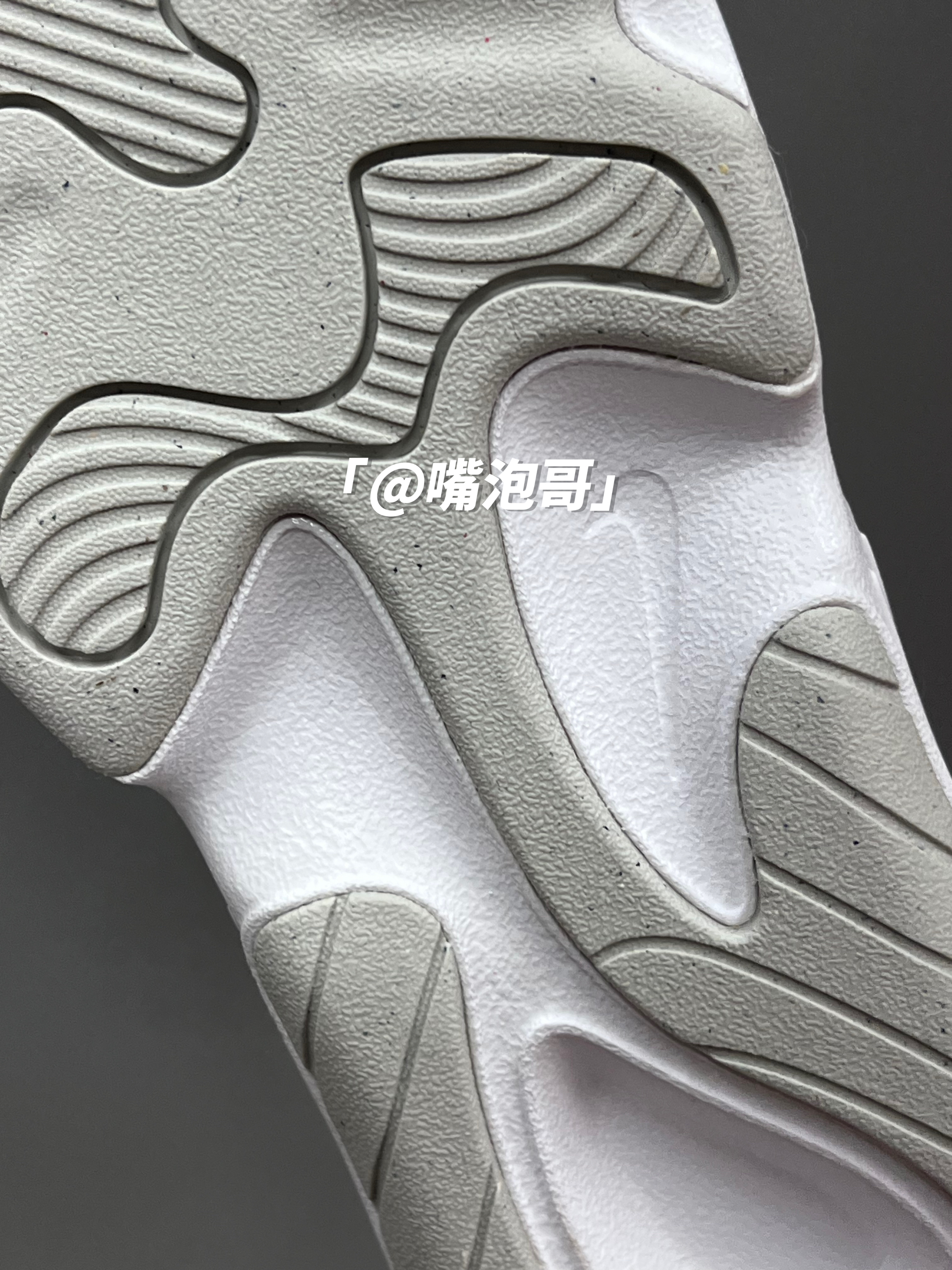 ✅高质感百搭休闲鞋🥰Tech Hera