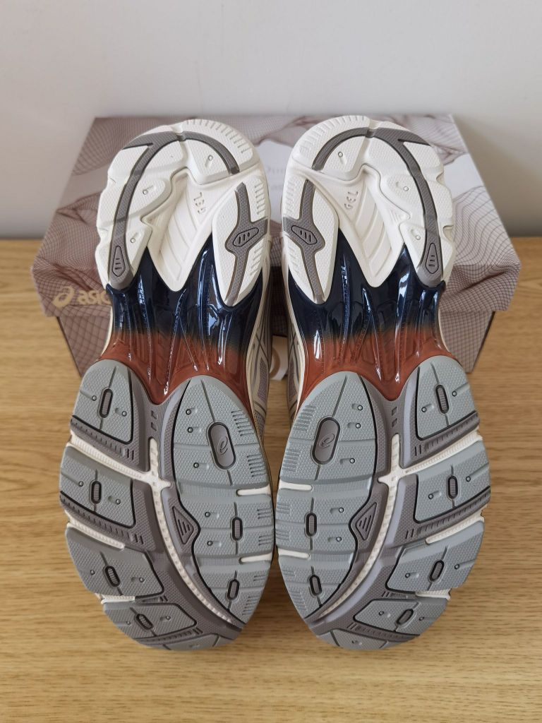 美拉德复古跑鞋,这双ASICS联名太绝了!