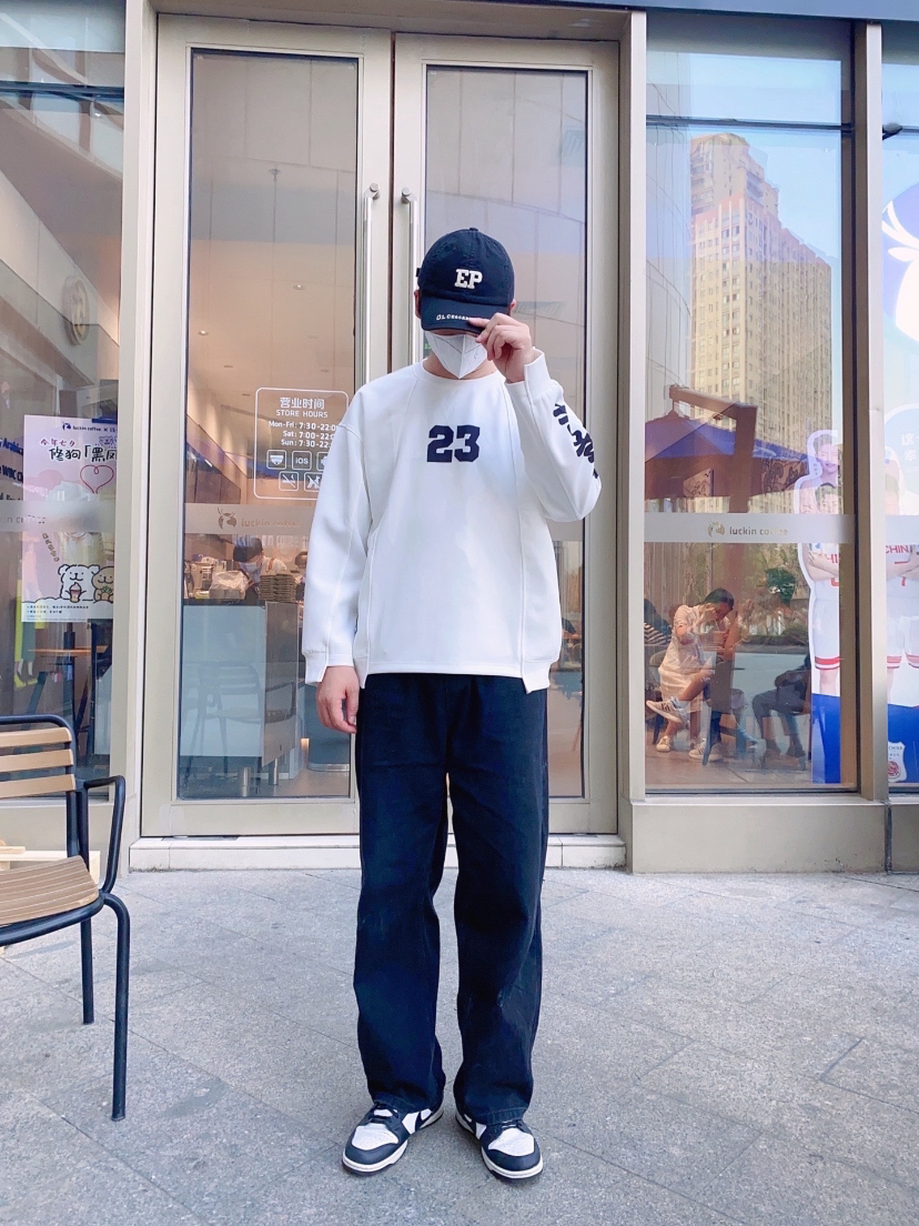 OOTD | 白黑慵懒穿搭 |