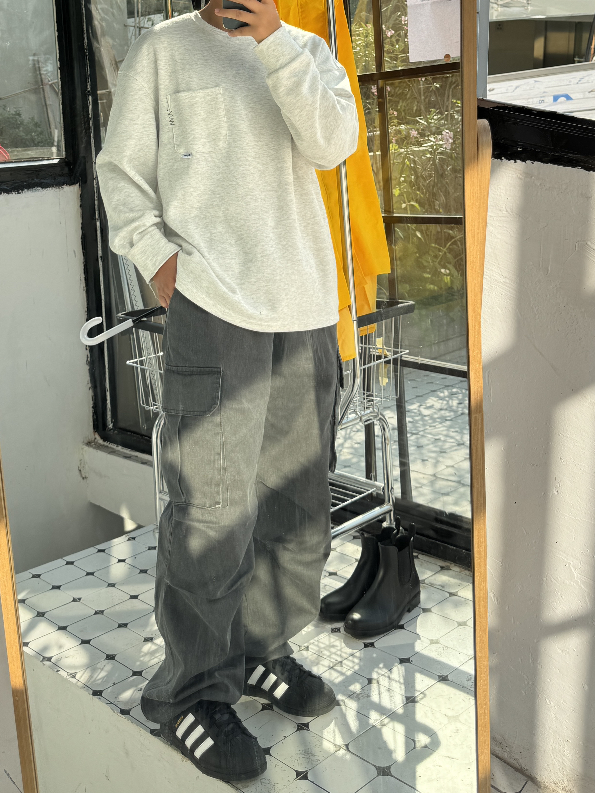 鞋子鞋子越黑越好穿
