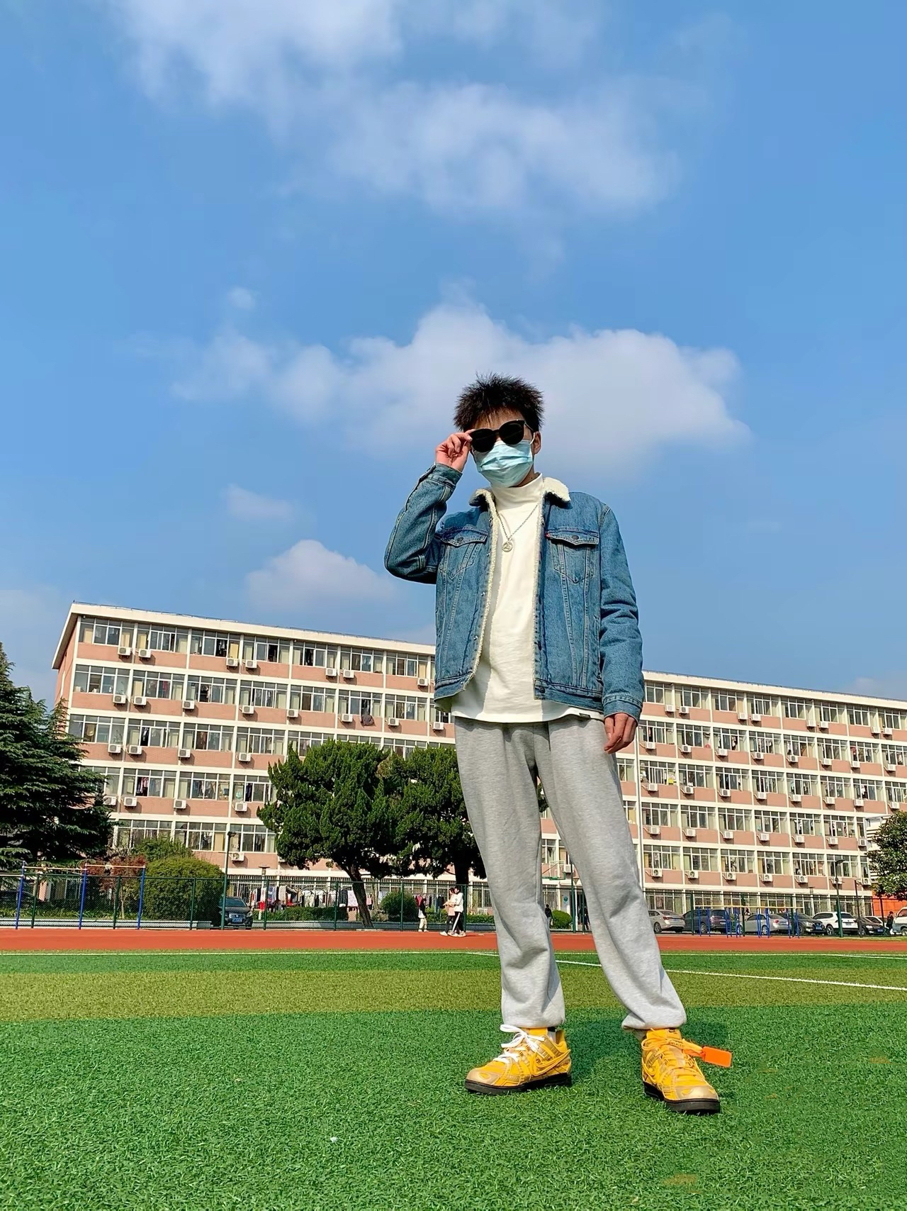 分享今日穿搭 owdunk黑金尝试