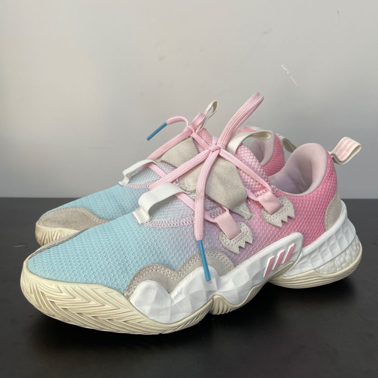 Adidas Trae Young1
