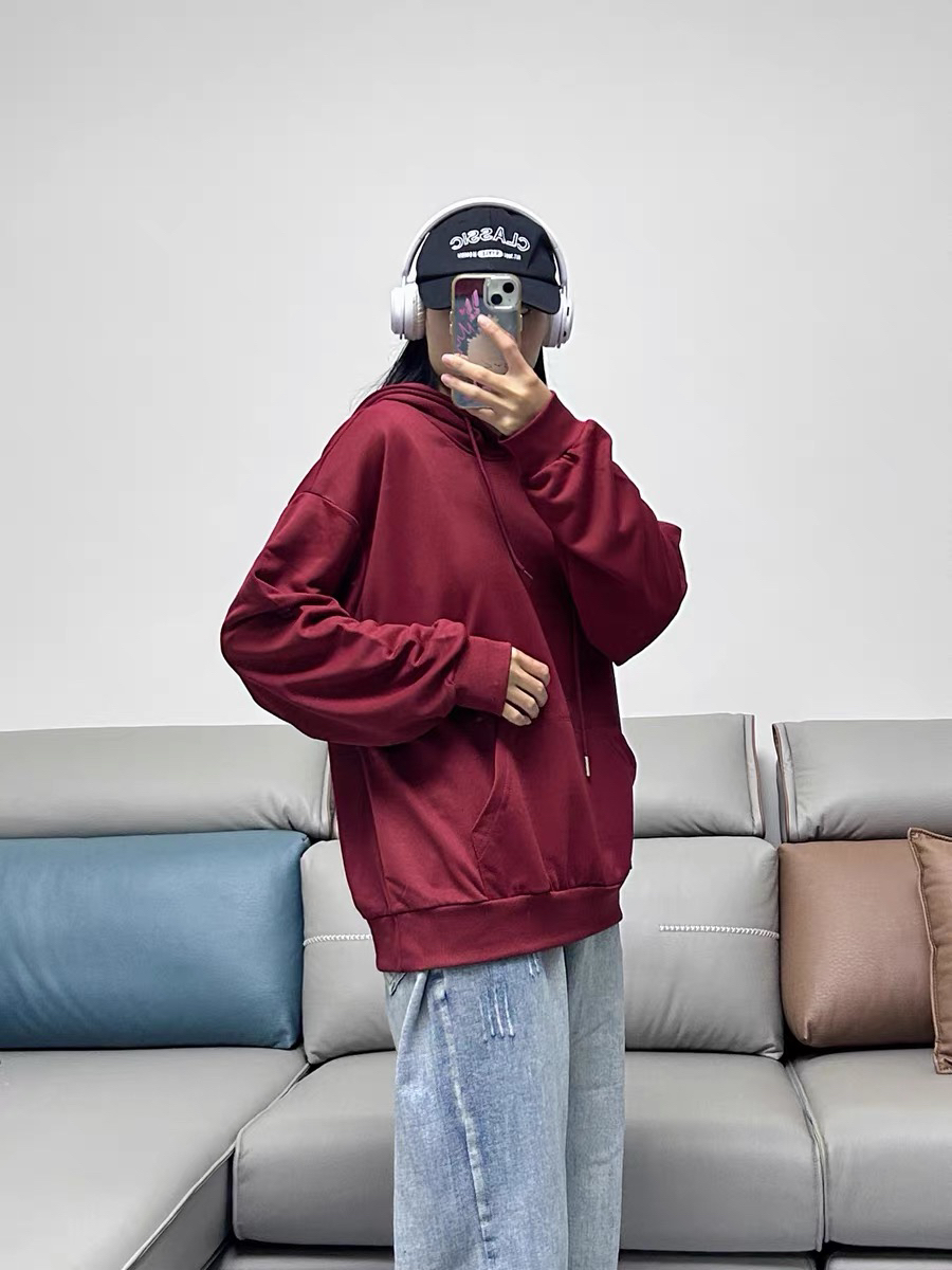 酒红色就是冬天的一杯热红酒