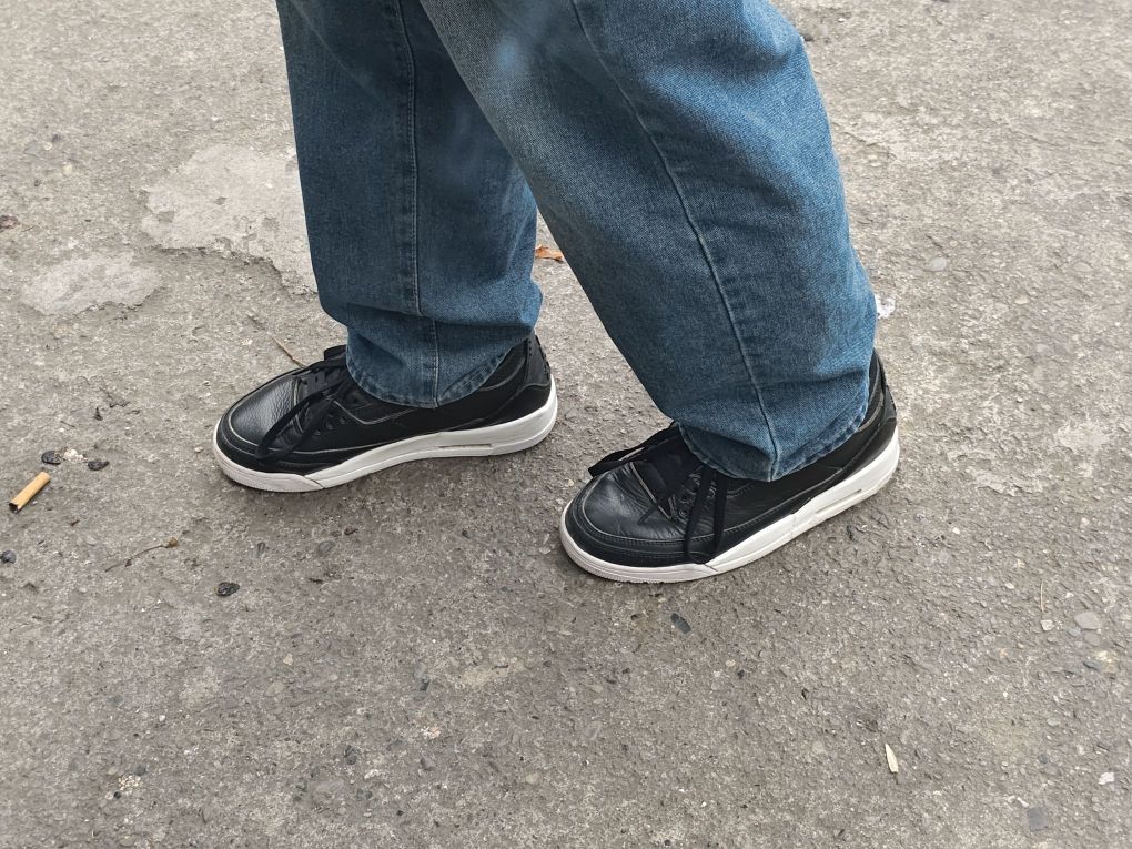 aj3纯黑配色