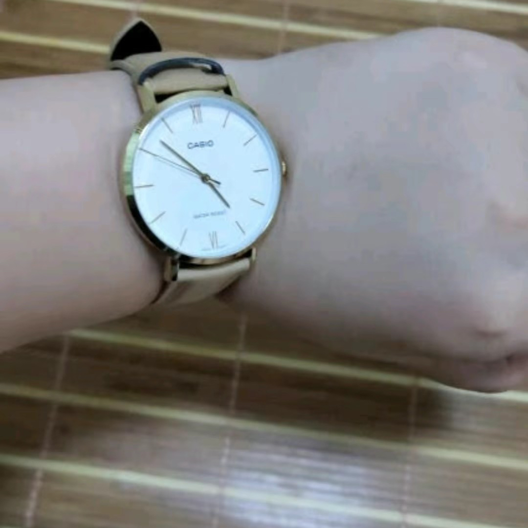 简约大方的一款卡西欧女表