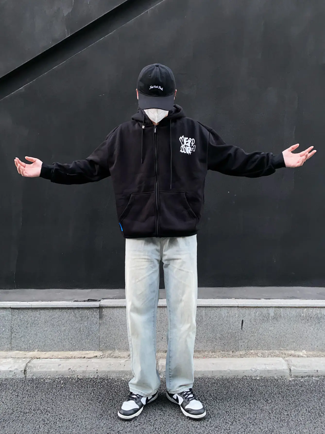 OOTD | 黑色卫衣hin帅 |