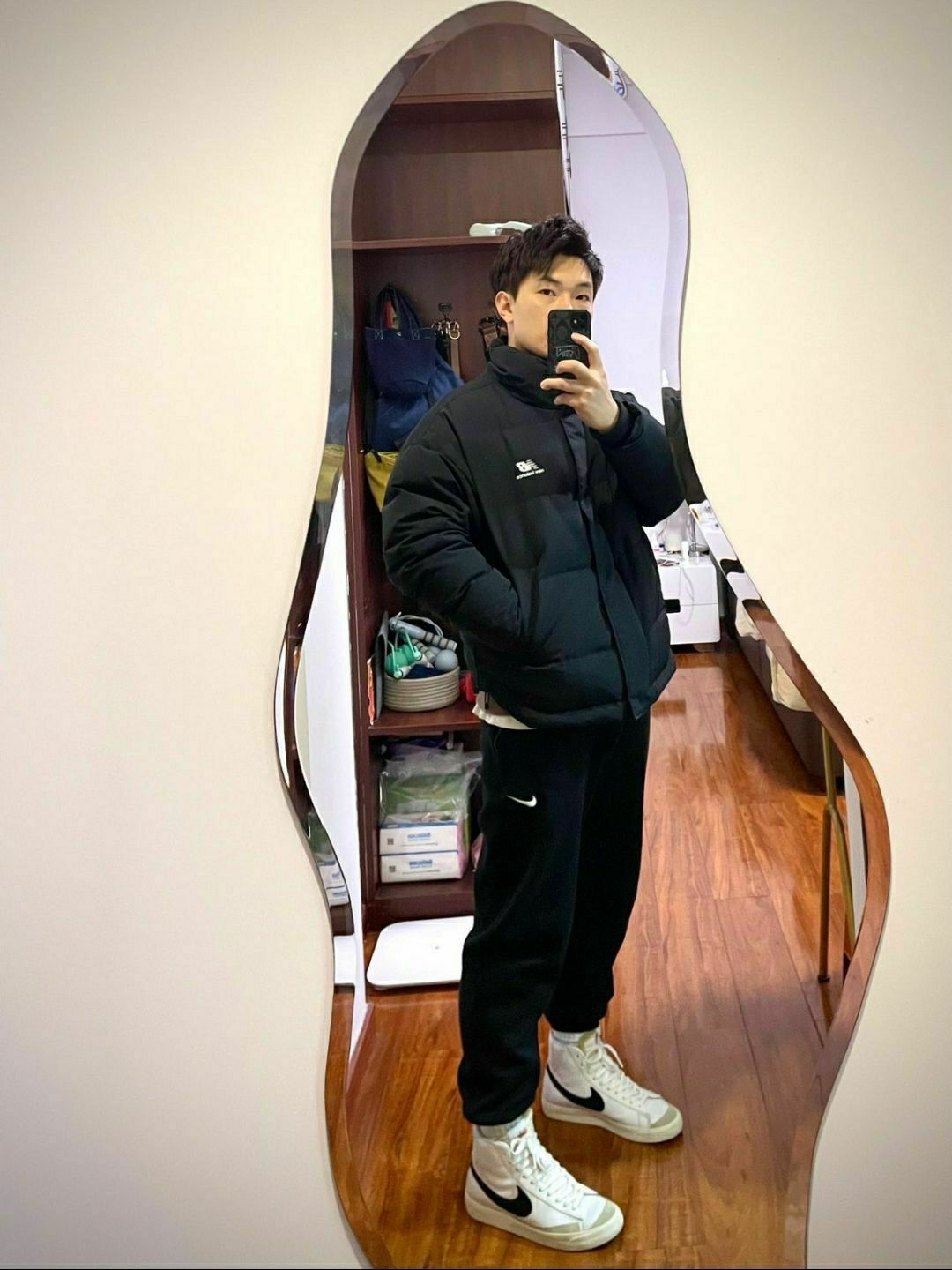 这款羽绒服超级有少年感
