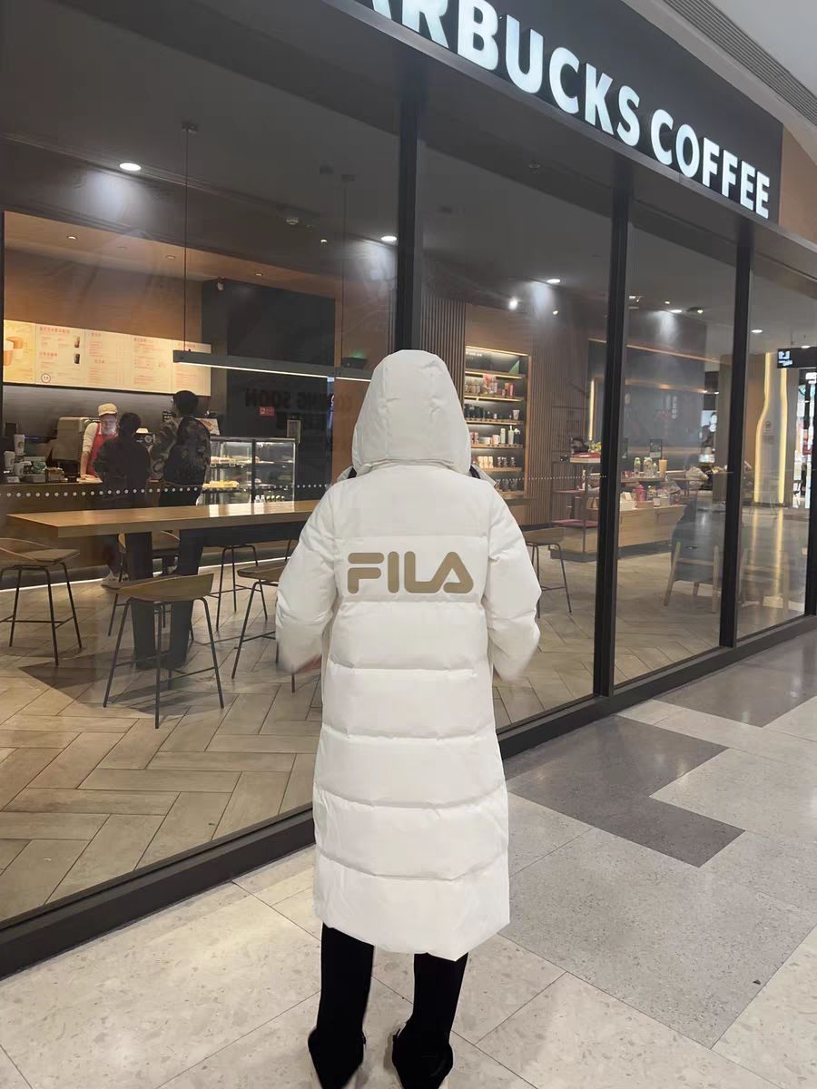 🔥FILA 简约运动长款过膝连帽羽绒服，真香警告⚠