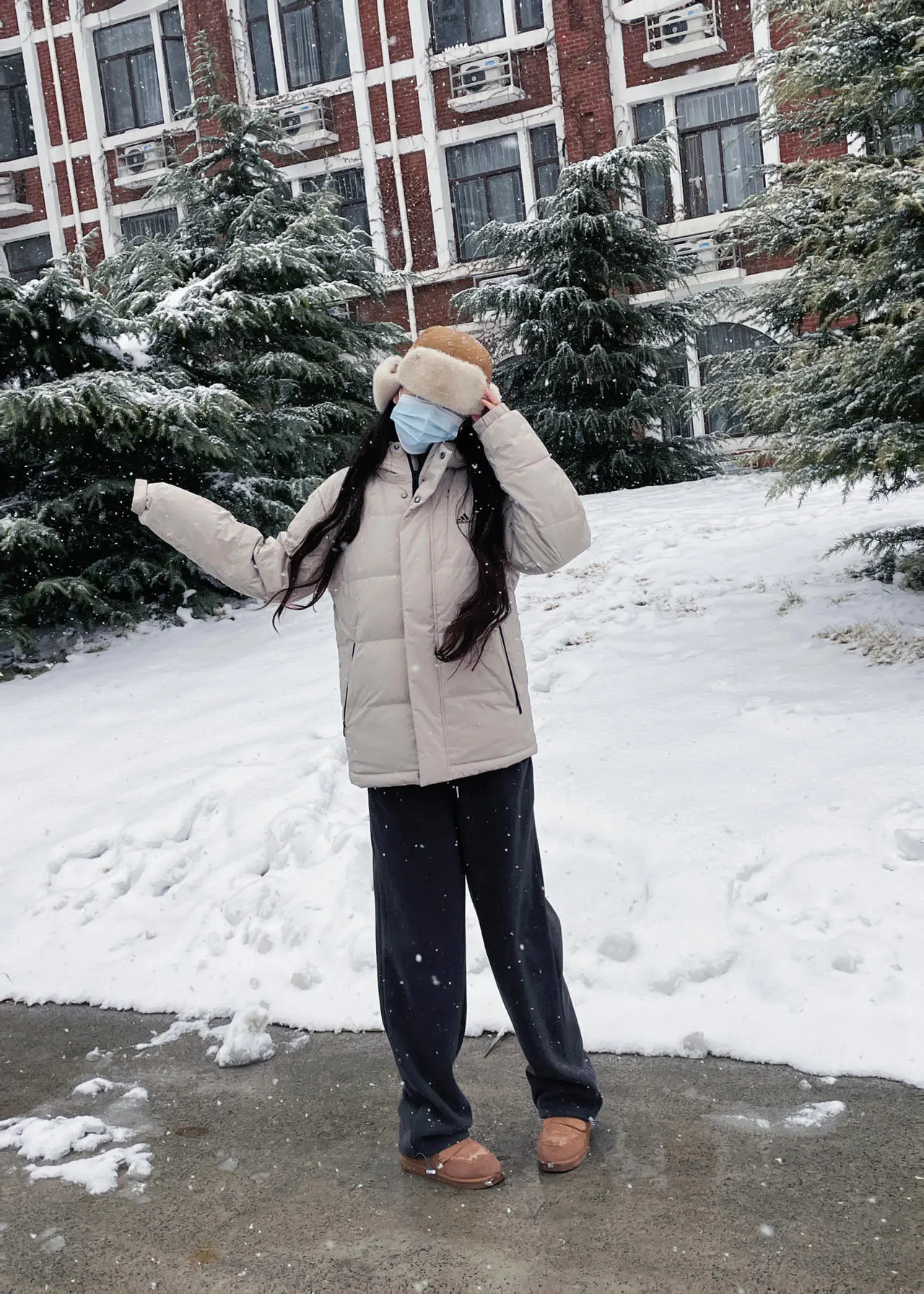 微胖女孩的雪天穿搭