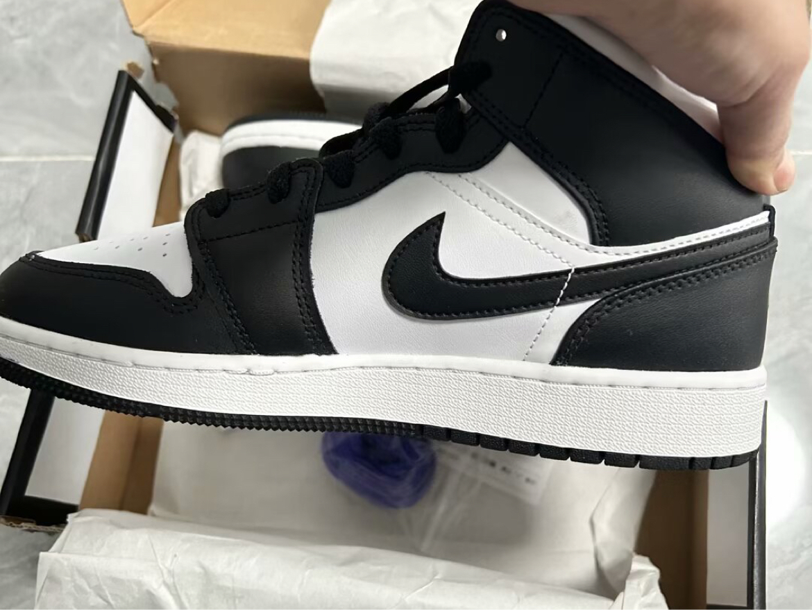 AJ1运动休闲鞋