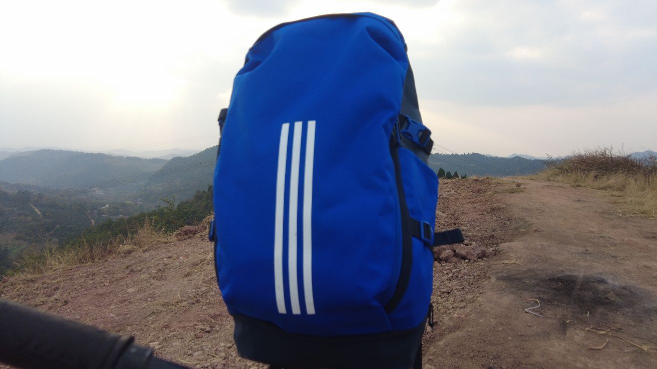 Adidas大容量背包