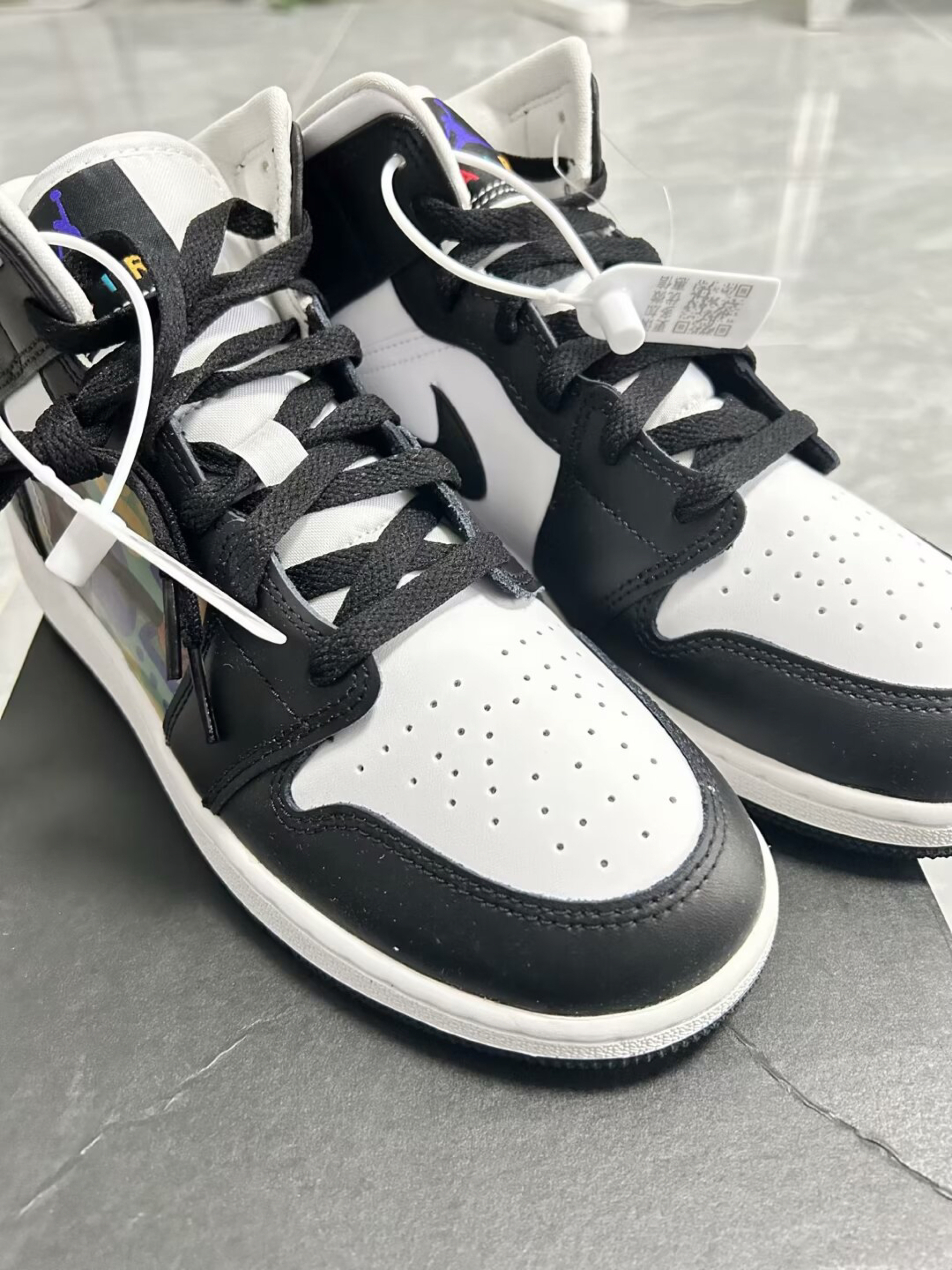 AJ1运动休闲鞋