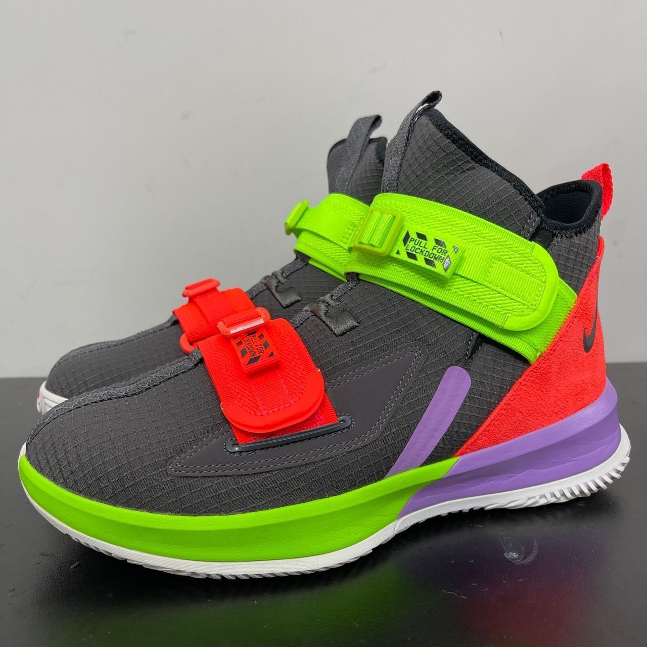 Nike LeBron soldier 13