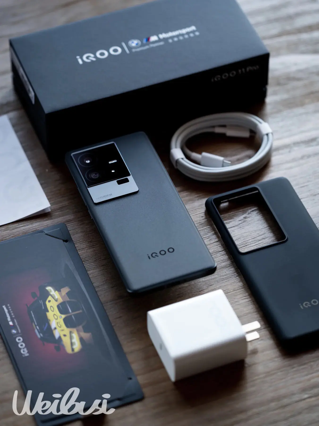 「iQOO 11 Pro(赛道版)」魏布