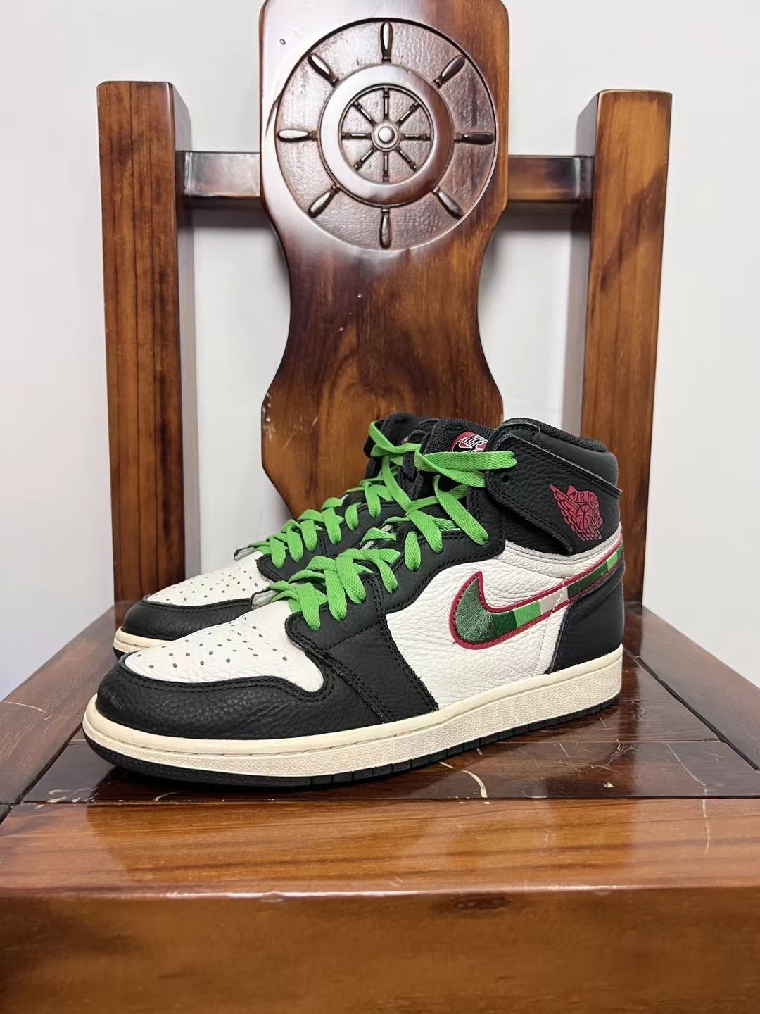 Aj1