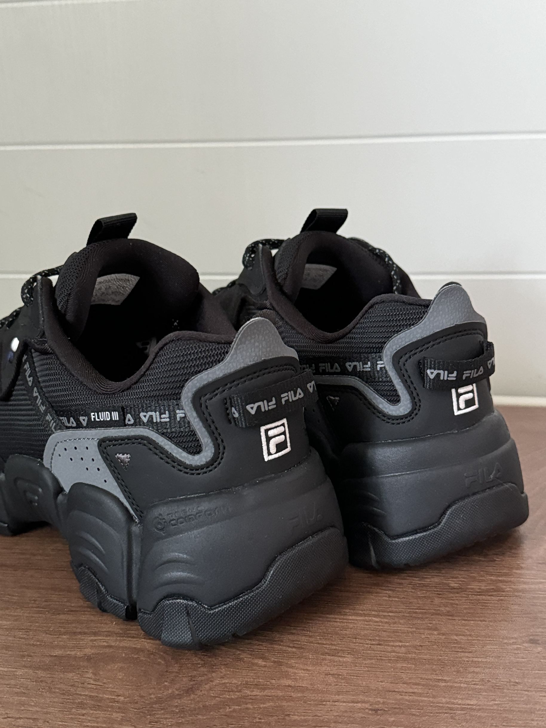 舍友问我…生活费1500咋天天穿大牌👟