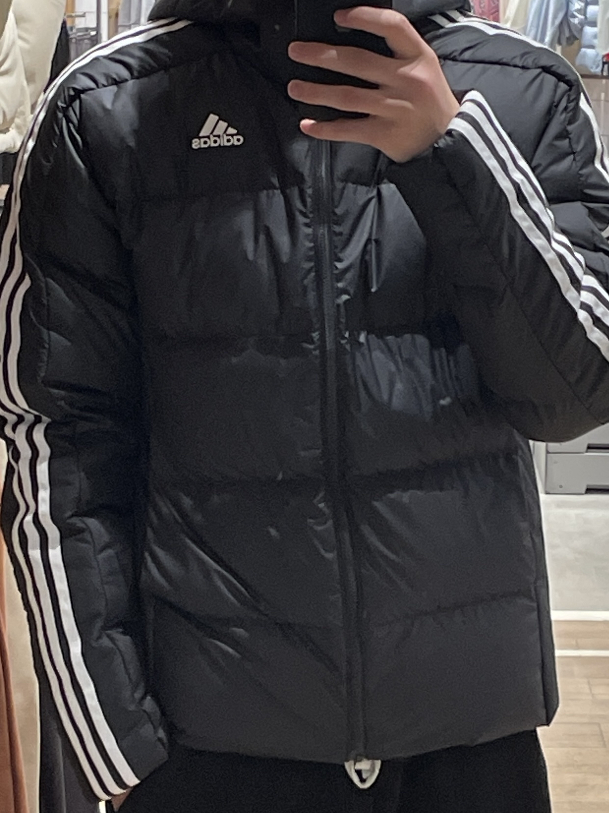 阿迪达斯