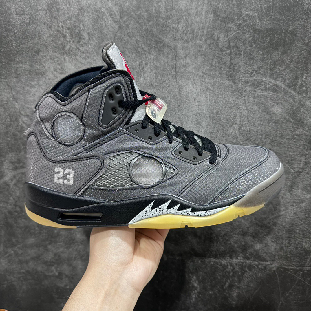 OW x AJ5再现经典元素！黑色竟成冬季鞋款必买配色？