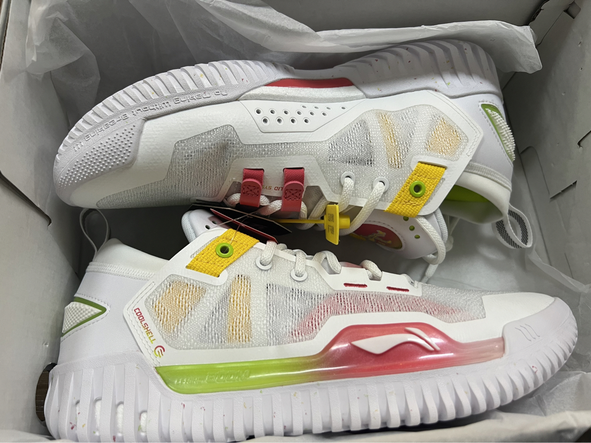 其实我知道会降价，就是忍不住想尝个鲜，反伍3 low