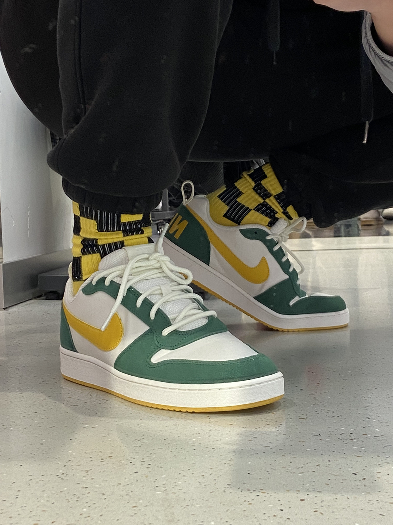 这双鞋就是颜控也拒绝不了了吧！