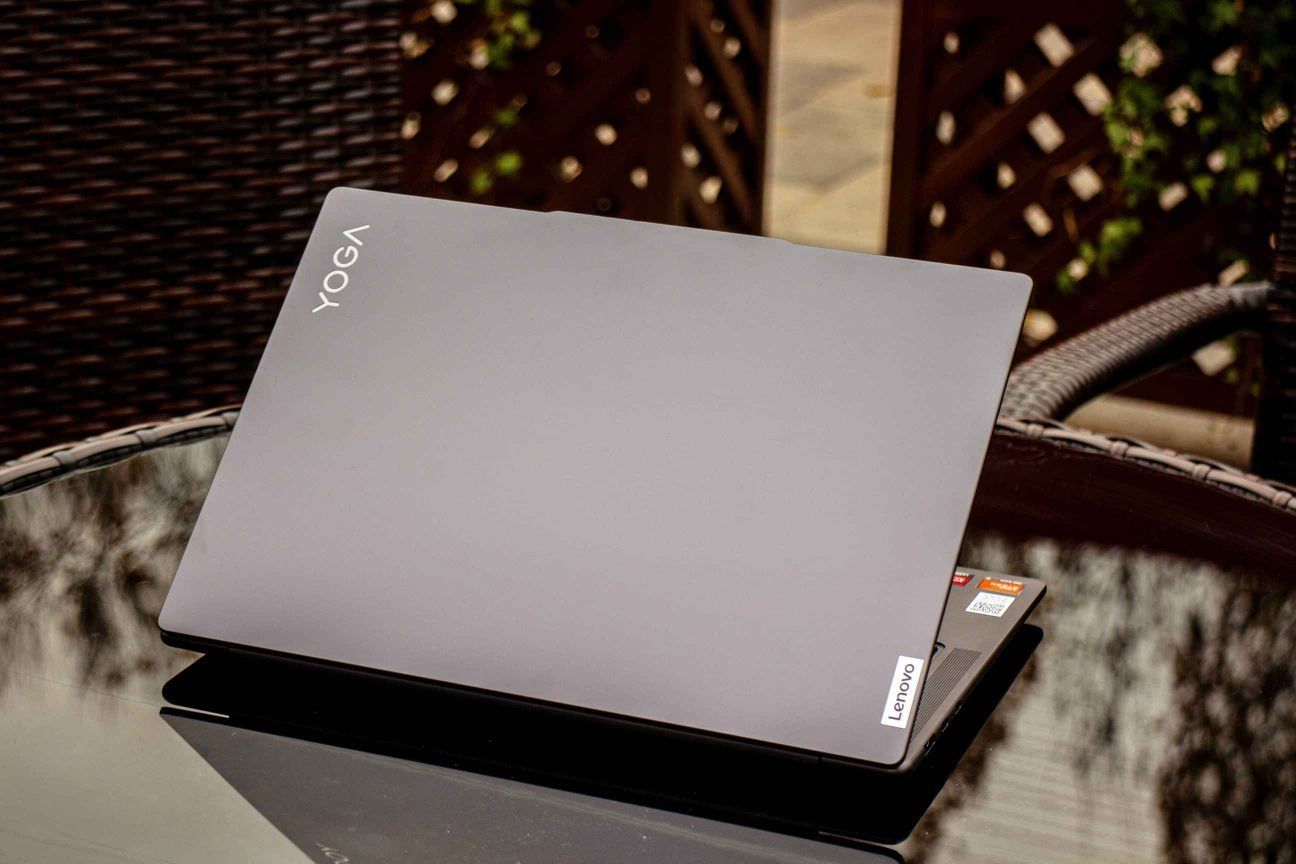 YOGA  Pro 14s确实是今年很爽的轻薄本