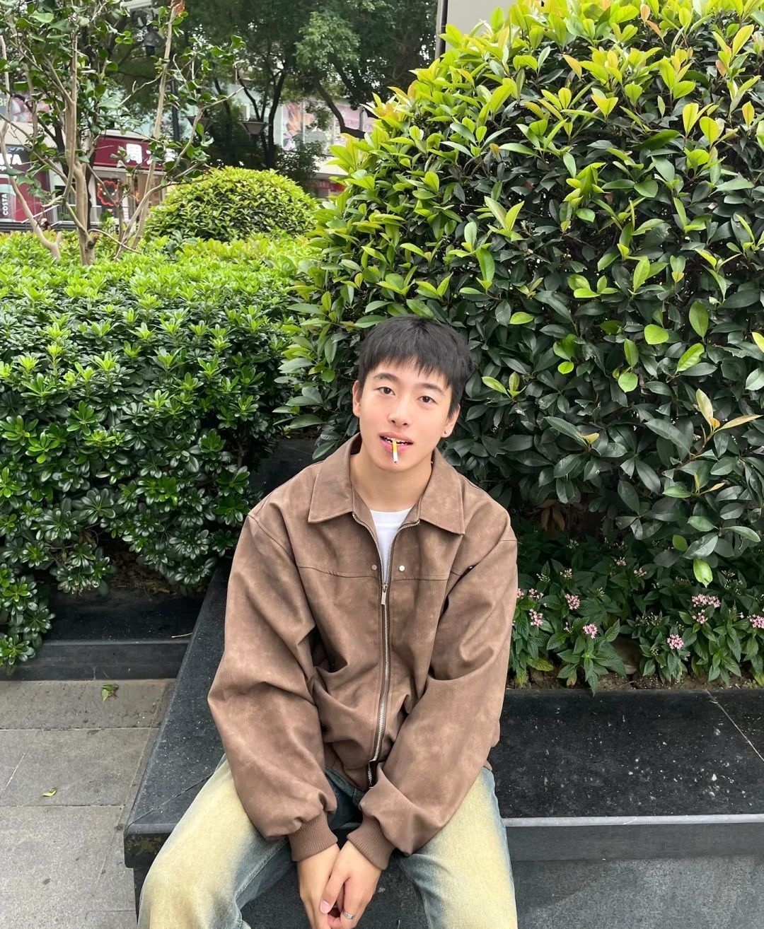 先听我说，男生真的得试试夹克，夹克可以很