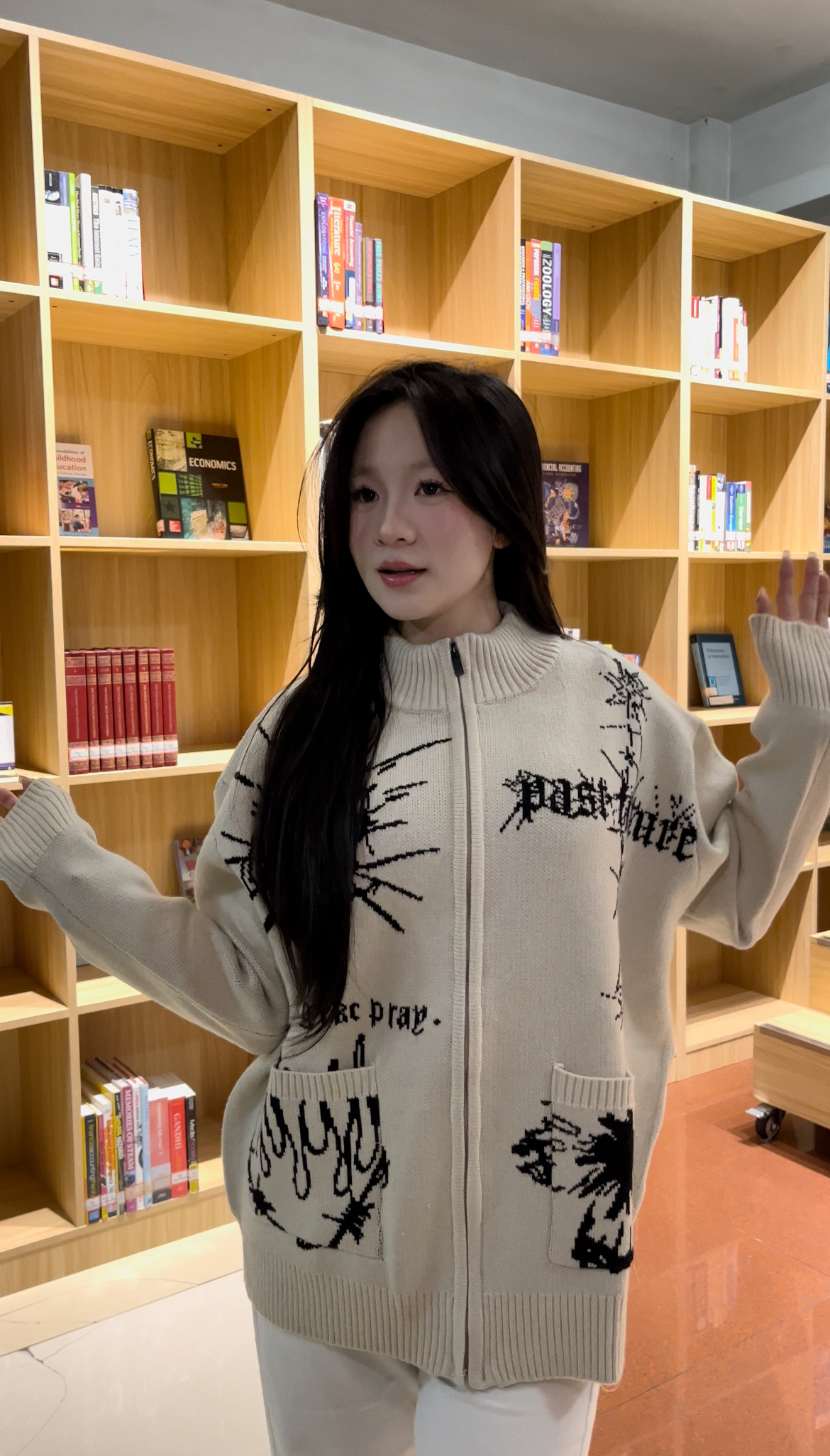 当甜妹穿拽姐的衣服