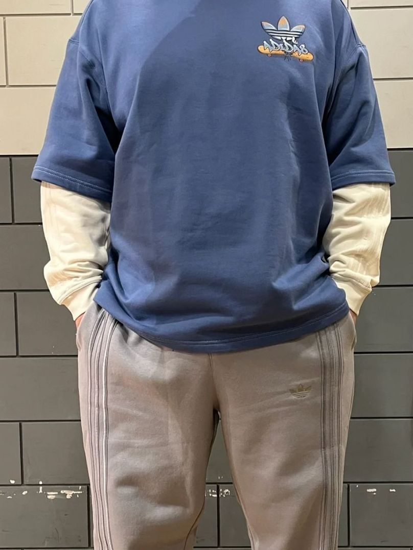 相同型号的衣服搭配是特色😛