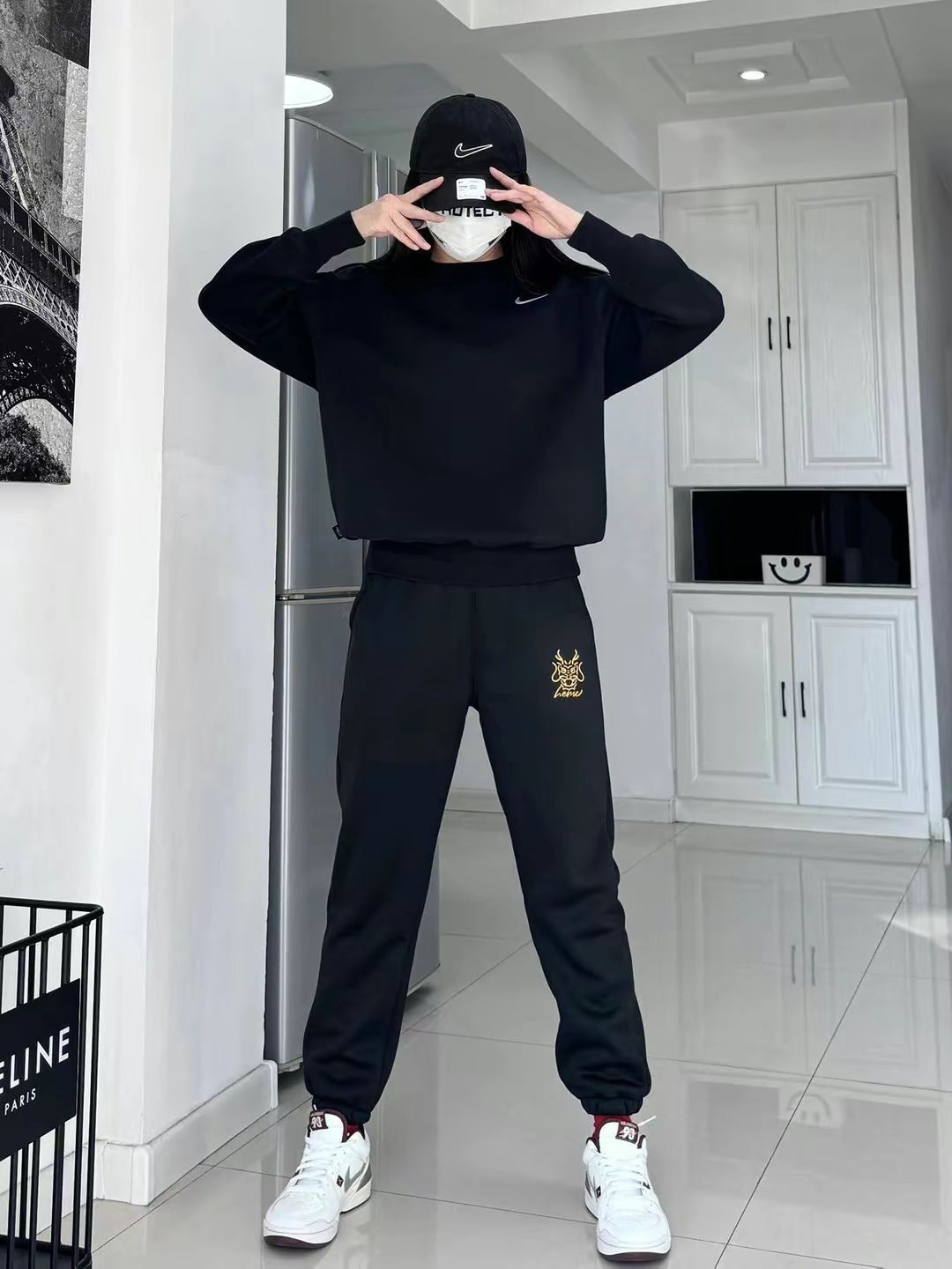 🔥超级好看！Nike 风龙纹图案印花圆领套头长袖卫衣来啦～🌟