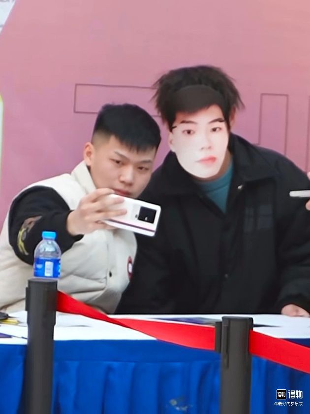 co老师都穿了能不好吗
穿上包卡双刀的
