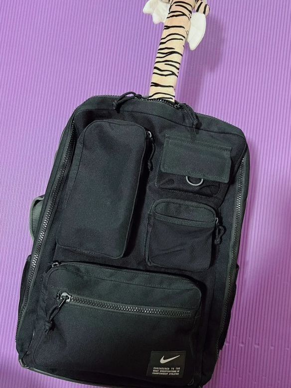 nike独家经典双肩包