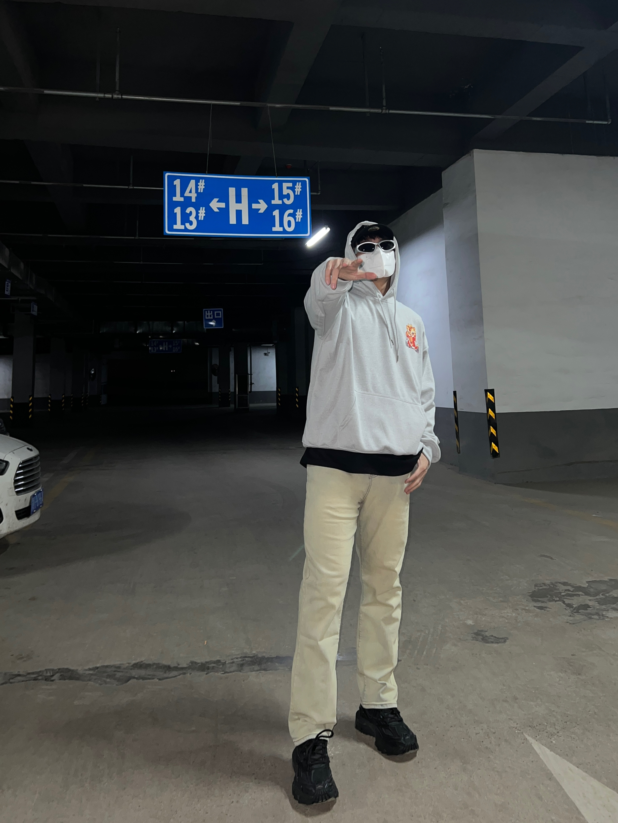 OOTD｜新年宜扮靓出门➡️龙年卫衣图案好🉑️